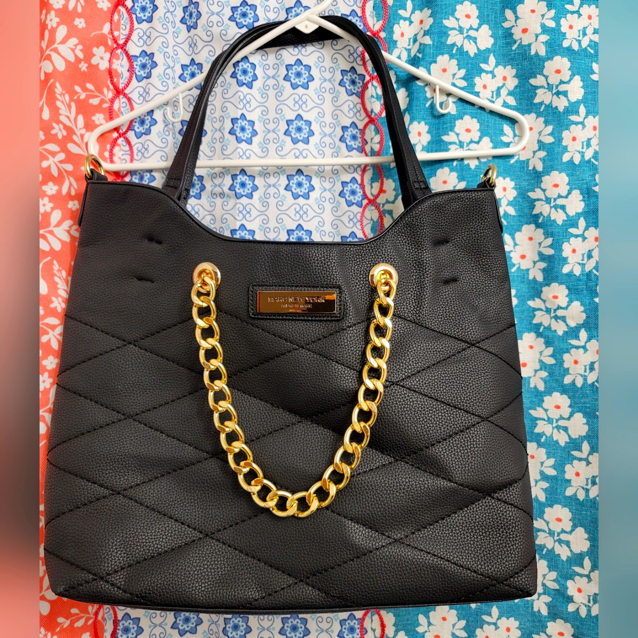 Nwot. Andrew Marc Black And Gold Tote With Diamond Stitching. (95)